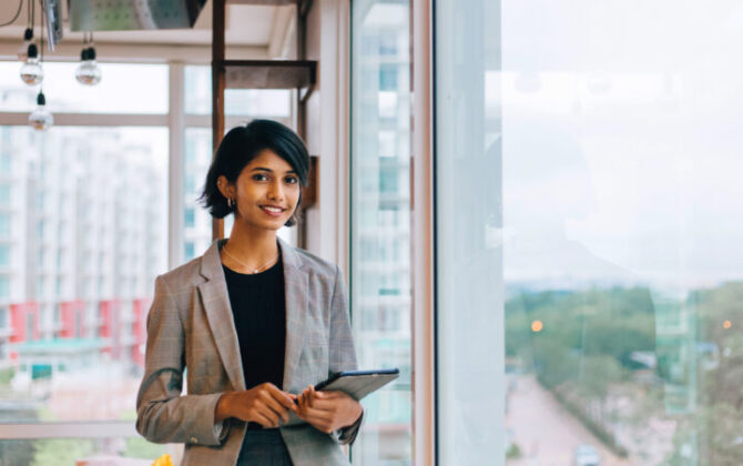 Professional woman learns about different ways to check student loan debt